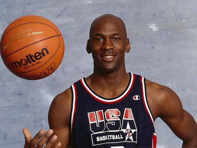 Cầu thủ bóng rổ nổi tiếng Michael Jordan